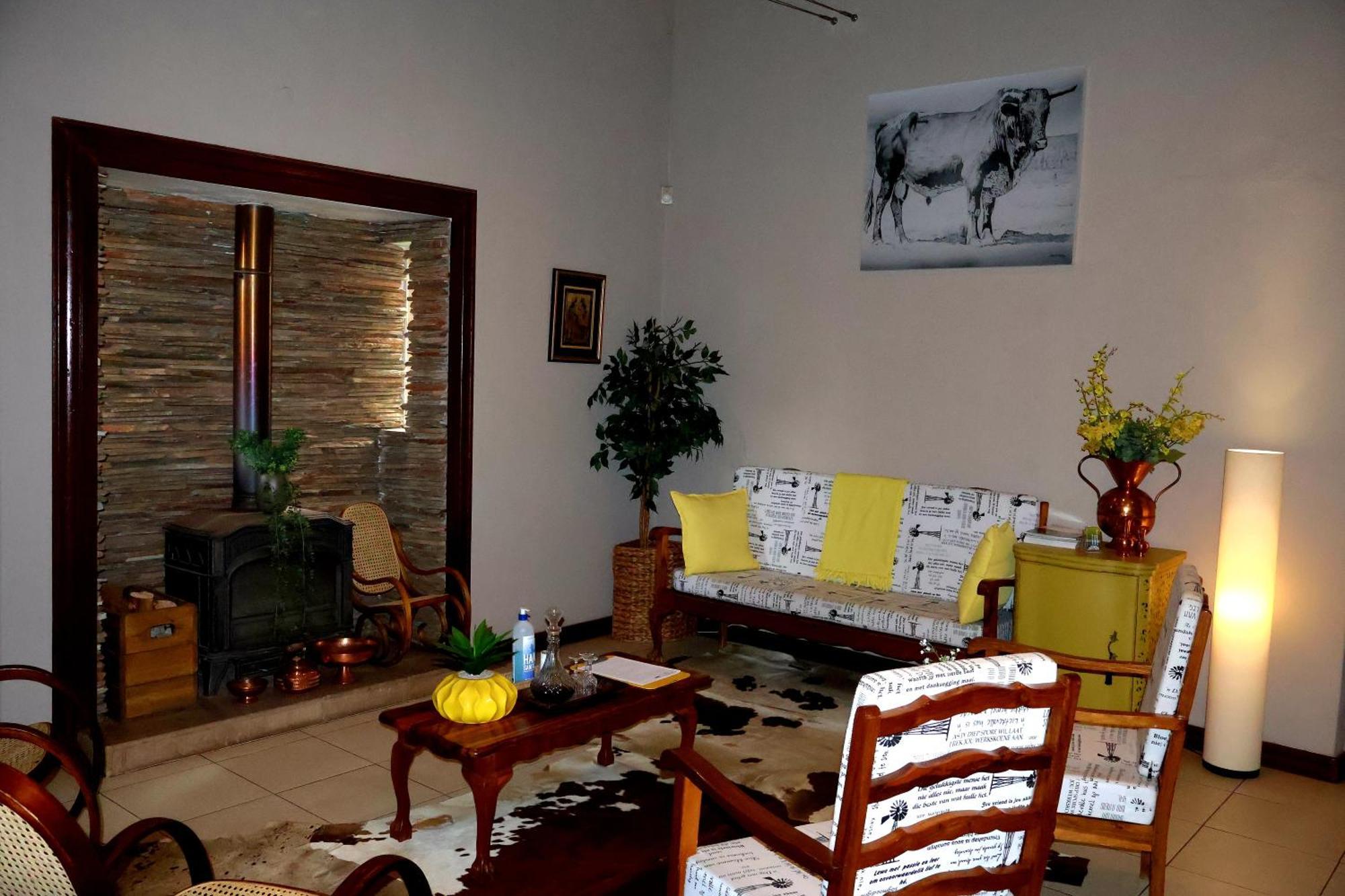 The Leopard Tree Bed & Breakfast Полокване Екстериор снимка