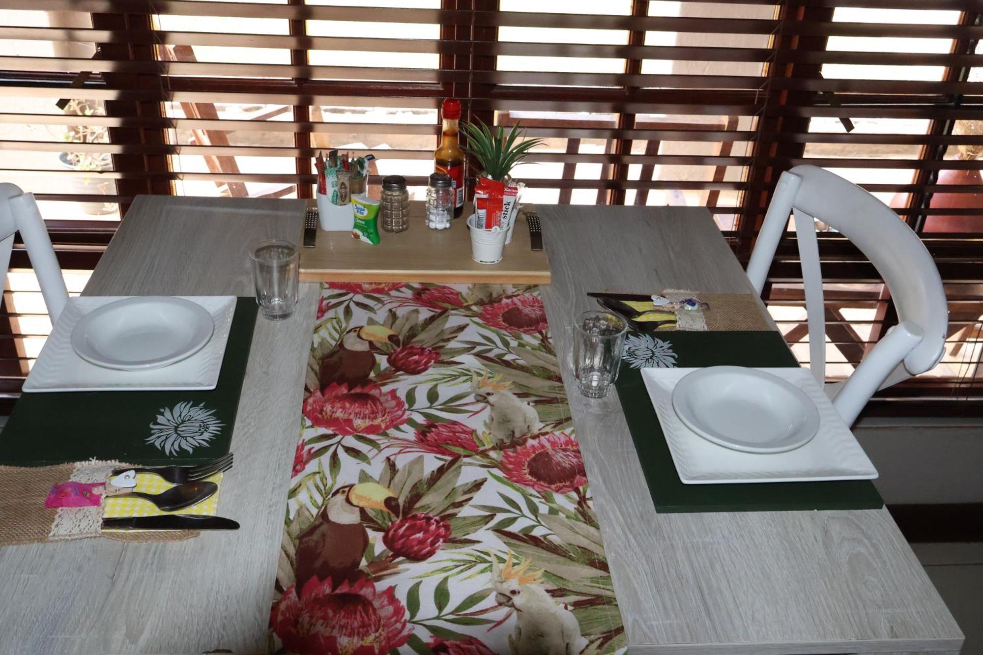 The Leopard Tree Bed & Breakfast Полокване Екстериор снимка